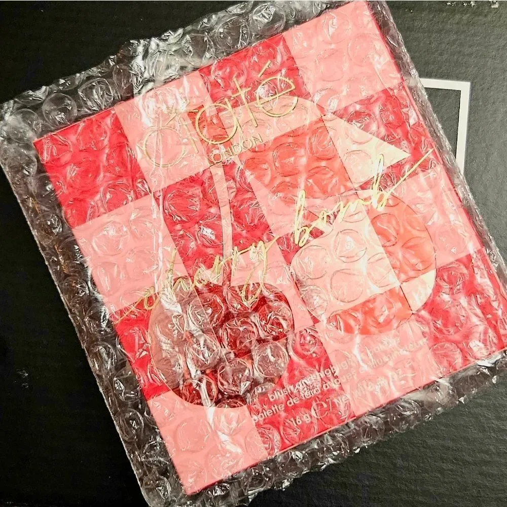 CIATE LONDON Cherry Bomb Blush & Highlighter Palette NEW light medium